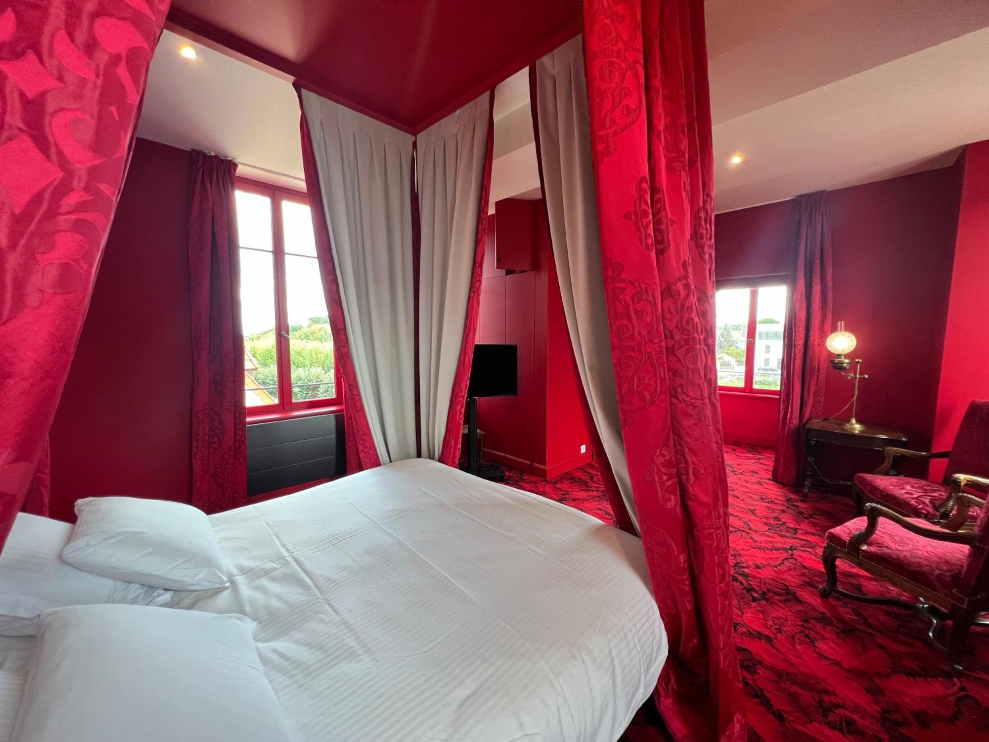 Logis Hotel La Maison A Pan De Bois Vierzon Buitenkant foto