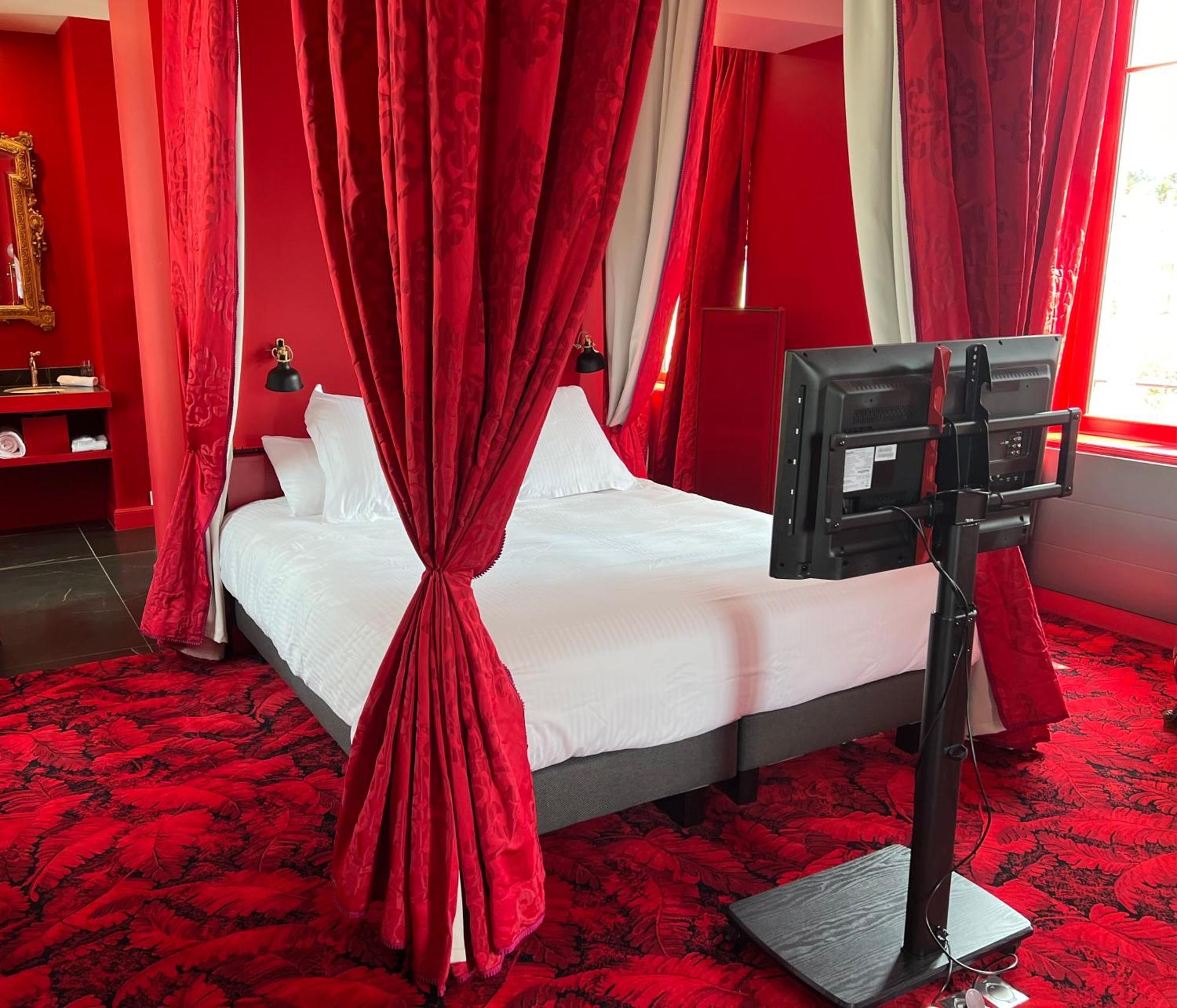 Logis Hotel La Maison A Pan De Bois Vierzon Buitenkant foto